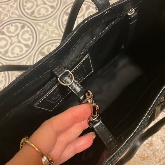 Women’s Coach Tote - Picture 4 of 16